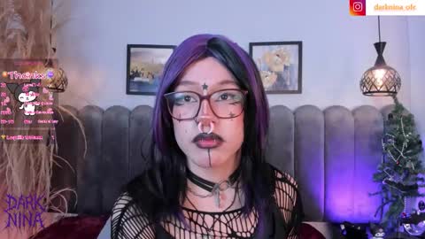 Snapshot of dark_nina_ chatting on November 15, 5:38 am Nina online show from November 15, 5:38 am