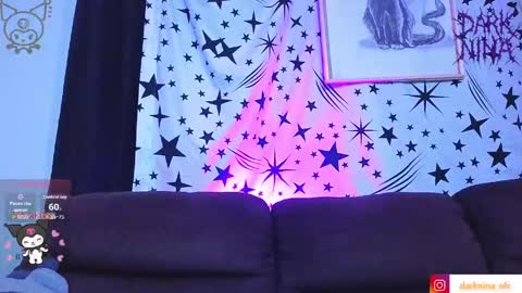 dark_nina__ online show from April 30, 3:02 am