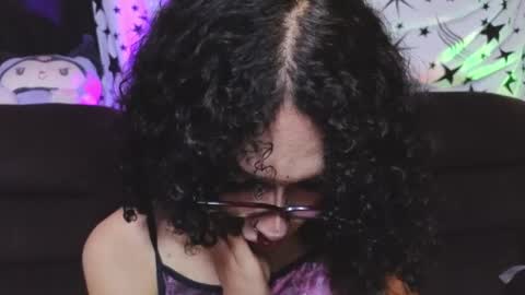 dark_nina__ online show from May 3, 7:36 am