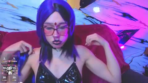 dark_nina__ online show from May 28, 2:31 am