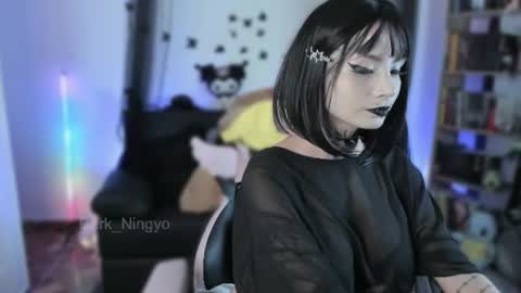 Snapshot of dark_ningyo chatting on June 14, 1:25 am Dafne online show from June 14, 1:25 am