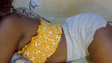 Snapshot of dark_princess1 chatting on October 3, 6:38 pm dark_princess1 online show from October 3, 6:38 pm