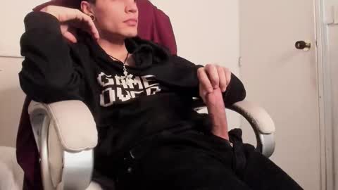 dark_sun333 online show from January 15, 3:00 am