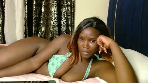 Snapshot of dark_tiffany chatting on September 21, 5:47 pm Tiff online show from September 21, 5:47 pm