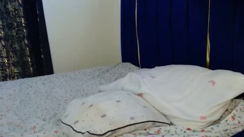 Tiff online show from November 25, 1:22 pm