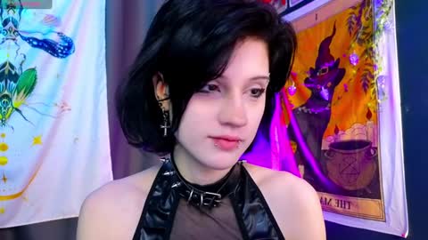 Vamp  online show from December 28, 8:58 pm