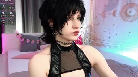 Vamp  online show from March 10, 12:15 pm