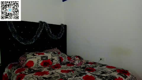 dannaxlove online show from December 24, 2:33 pm