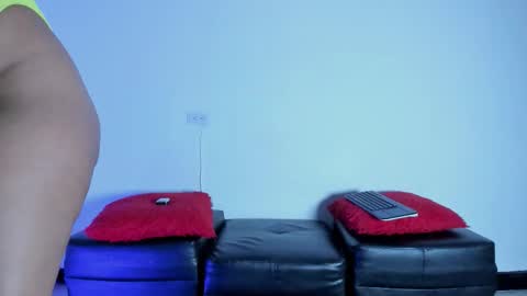 Snapshot of darkchannel chatting on December 4, 6:23 am darkchannel online show from December 4, 6:23 am