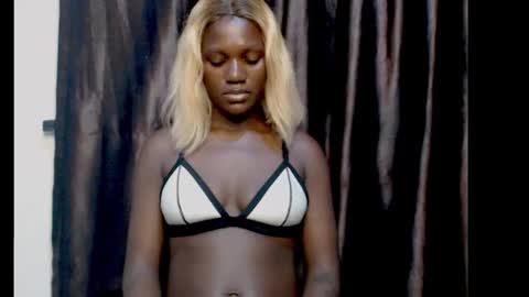 sexygal online show from September 21, 9:27 pm