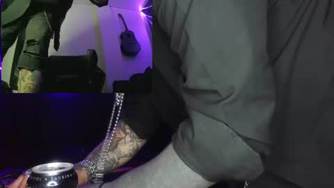 Snapshot of darkclothes chatting on December 25, 6:09 am darkclothes online show from December 25, 6:09 am