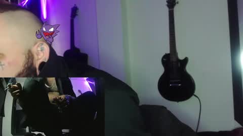 Snapshot of darkclothes chatting on January 2, 7:51 pm darkclothes online show from January 2, 7:51 pm