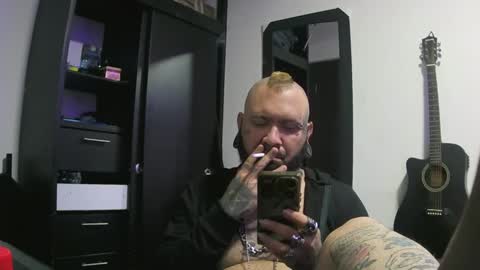 Snapshot of darkclothes chatting on January 9, 5:00 pm darkclothes online show from January 9, 5:00 pm