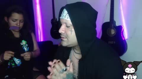 Snapshot of darkclothes chatting on January 27, 12:22 am darkclothes online show from January 27, 12:22 am