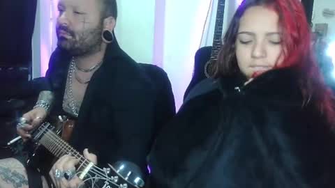 Snapshot of darkclothes chatting on February 16, 12:19 am darkclothes online show from February 16, 12:19 am