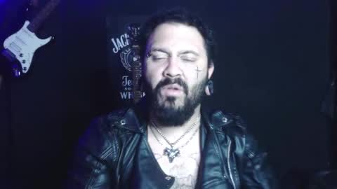 Snapshot of darkclothes chatting on September 16, 7:42 am darkclothes online show from September 16, 7:42 am