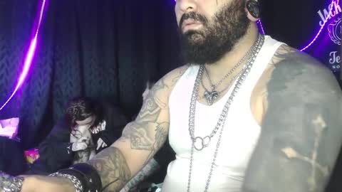 Snapshot of darkclothes chatting on October 16, 8:26 am darkclothes online show from October 16, 8:26 am