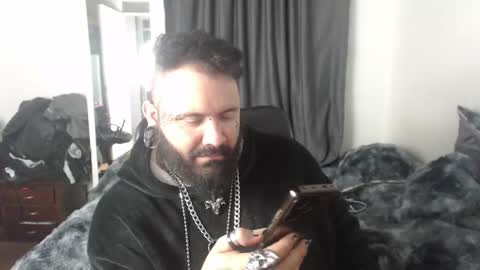 Snapshot of darkclothes chatting on October 22, 2:56 am darkclothes online show from October 22, 2:56 am