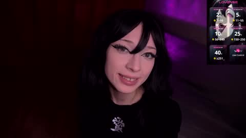 Yuu online show from December 8, 3:24 pm