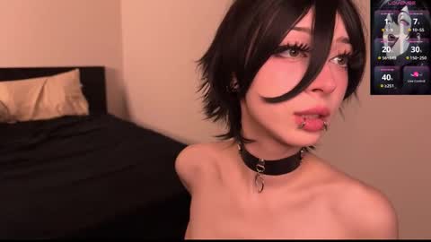 Snapshot of darkfirenight chatting on March 26, 11:21 pm Yuu online show from March 26, 11:21 pm