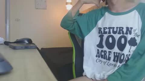 darkknightx01 online show from November 11, 2:22 am