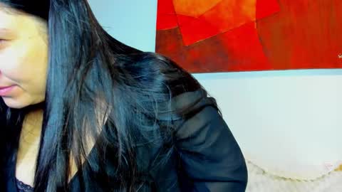 darklilithx online show from February 13, 8:54 am