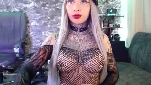 New account.  Help me reach 100 thumbs up  online show from September 18, 6:10 pm