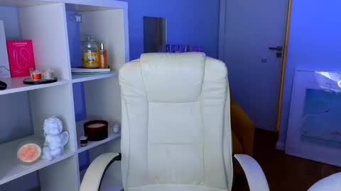 darkmoon____ online show from January 19, 3:27 pm