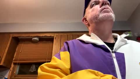 Snapshot of darknite083072 chatting on November 7, 2:00 am darknite083072 online show from November 7, 2:00 am