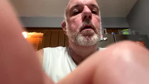 Snapshot of darknite083072 chatting on November 20, 3:50 am darknite083072 online show from November 20, 3:50 am