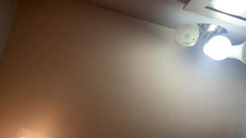 Snapshot of darknite083072 chatting on November 28, 10:23 pm darknite083072 online show from November 28, 10:23 pm