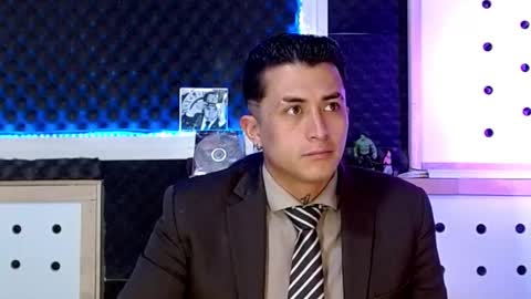DARKO0717 online show from December 3, 5:55 pm