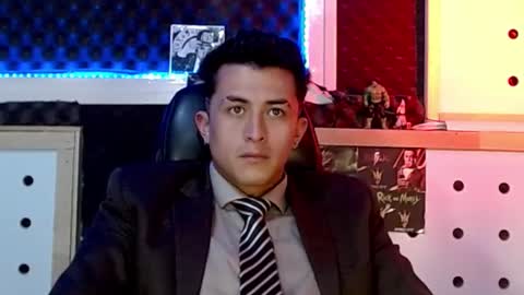 DARKO0717 online show from December 5, 6:11 pm