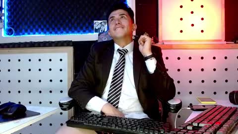 DARKO0717 online show from December 8, 5:55 pm