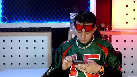 DARKO0717 online show from December 14, 4:42 pm