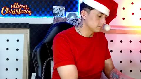 DARKO0717 online show from December 24, 7:00 pm
