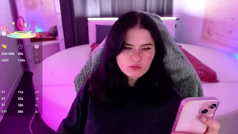 Snapshot of darksh1ne chatting on October 19, 5:41 am Shine online show from October 19, 5:41 am