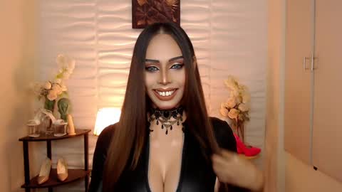 HAPPY BIRTHDAY MISTRESS MADRIANA online show from December 8, 6:22 am