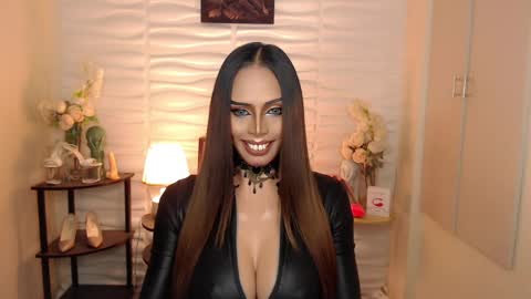HAPPY BIRTHDAY MISTRESS MADRIANA online show from December 18, 10:08 am