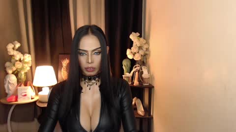 HAPPY BIRTHDAY MISTRESS MADRIANA online show from January 26, 8:57 am