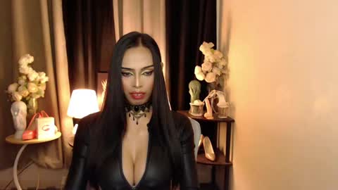 HAPPY BIRTHDAY MISTRESS MADRIANA online show from February 17, 1:42 pm