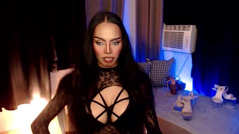 HAPPY BIRTHDAY MISTRESS MADRIANA online show from December 15, 11:47 am