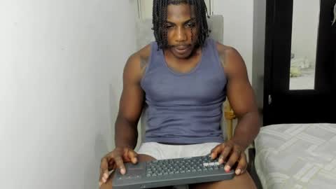 Snapshot of darktemp_ chatting on March 30, 1:06 am Darktemp online show from March 30, 1:06 am