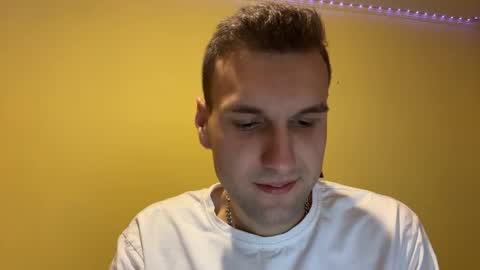 Nick online show from November 20, 8:19 pm