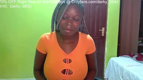 Snapshot of darky_36dd chatting on February 19, 10:33 am exclusive sexual content -- IGTwitterX darky 32dd online show from February 19, 10:33 am