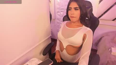 Darla santos  online show from November 8, 1:39 am