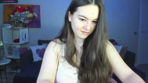 darlenedolce online show from February 3, 9:41 am