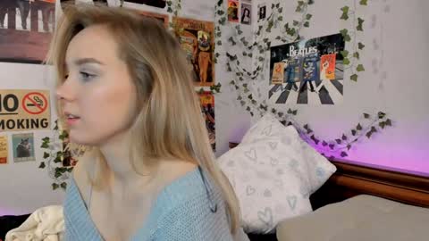 lina online show from December 14, 1:39 am