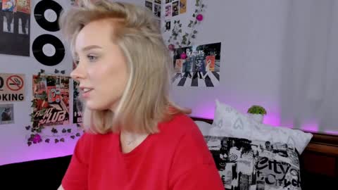 lina online show from January 14, 11:48 pm