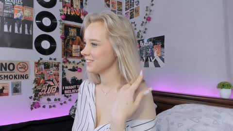 lina online show from January 18, 12:02 am
